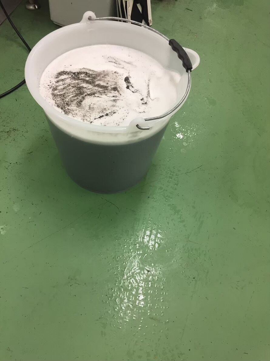 エアコンの汚水