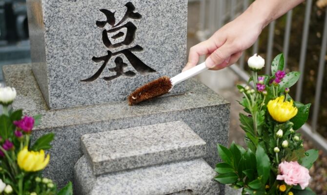 お墓