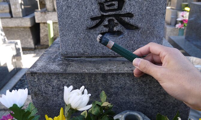 お墓