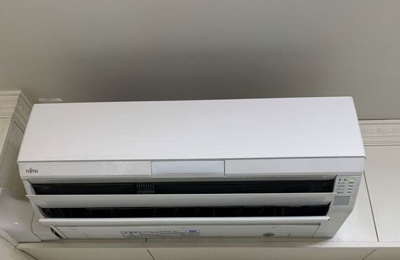 福岡にあるエアコンクリーニング業者はこびりついた臭いを分解洗浄します